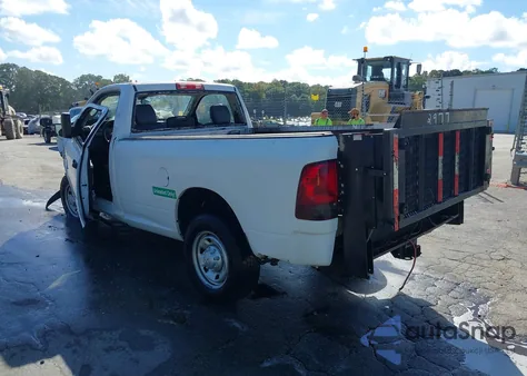 2018 Ram 2500 Tradesman 4X2 8' Box z USA, uszkodzony, nr VIN 3C6LR4AT8JG312977